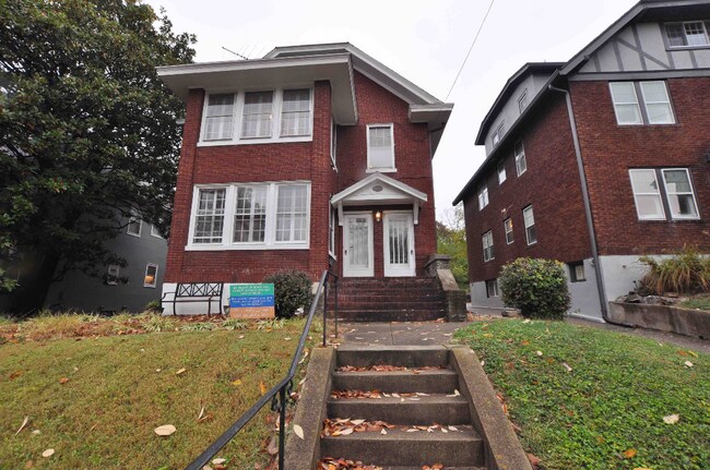 Building Photo - 3208 Observatory Ave