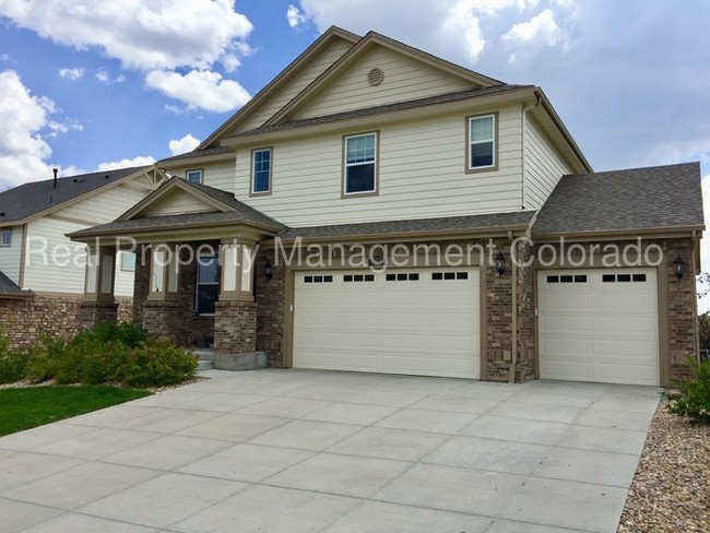 Building Photo - Stunning Home in Blackstone