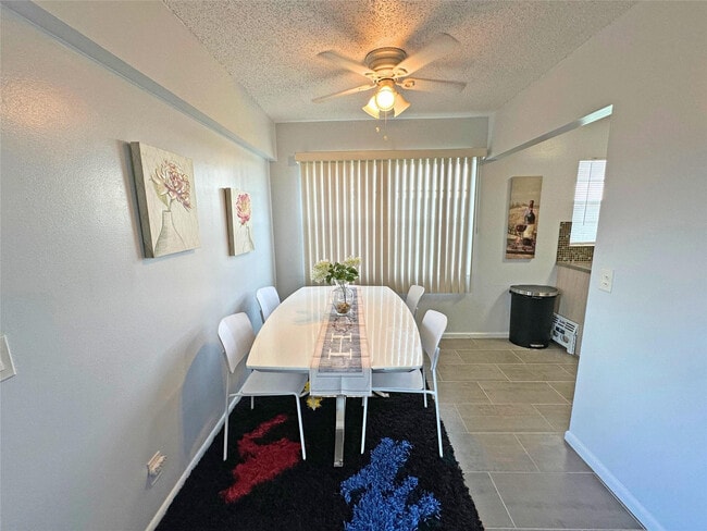 Foto del edificio - 543 Mansfield M