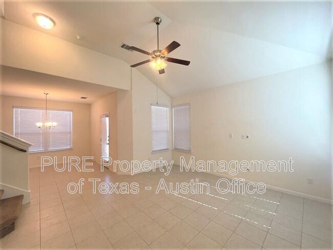 Foto del edificio - 153 Pine Island Ln