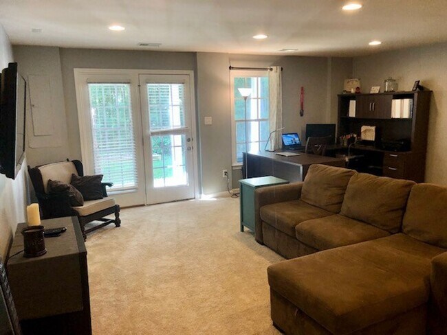 Foto del edificio - 149 Parkway Court, Williamsburg, VA 23185