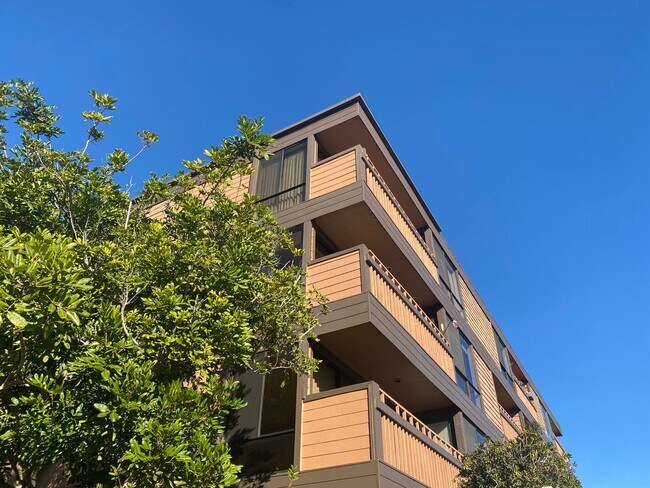 Building Photo - View of San Diego Bay! Serene Condo in the...