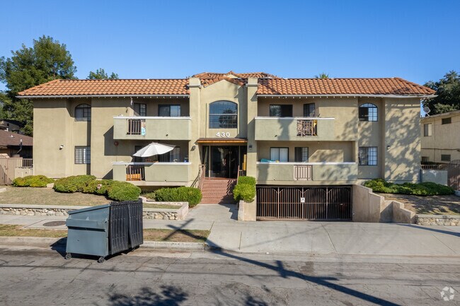 Foto del edificio - 430 N Chester Ave
