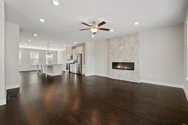 Foto del edificio - 4240 Hickory Pne Aly