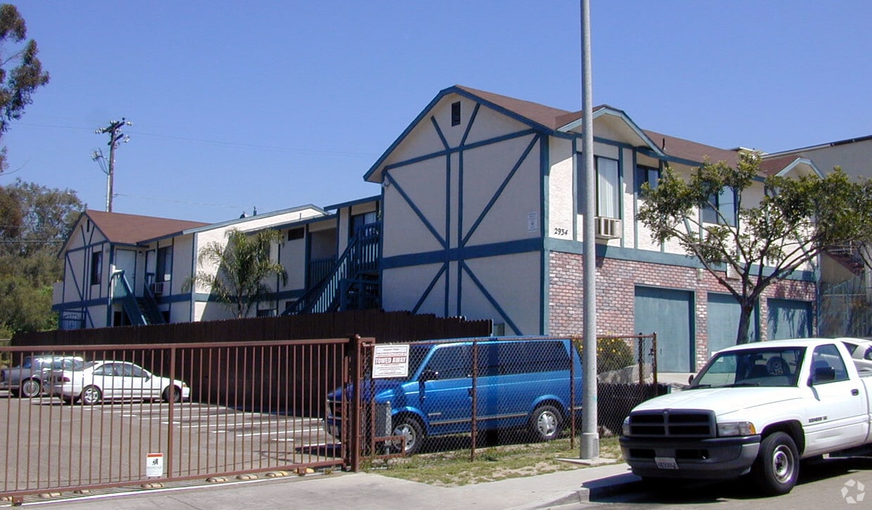 Building Photo - 2934 F St