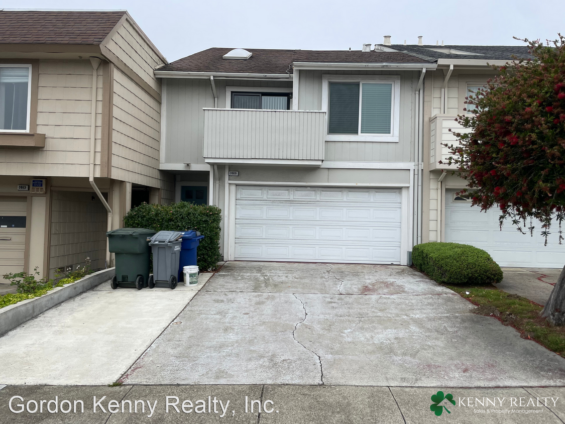 Foto principal - 4 br, 2 bath House - 3919 Crofton Way