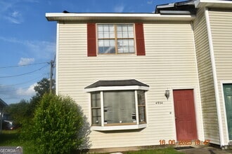 Building Photo - 4934 Log Cabin Dr