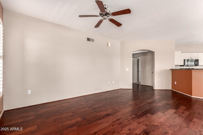 Foto del edificio - 14250 W Wigwam Blvd