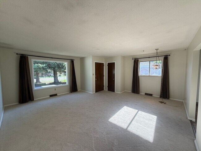 Foto del edificio - Hale - S St Duplex
