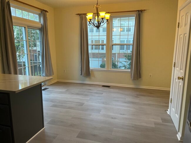 Building Photo - 4121 River Forth Dr