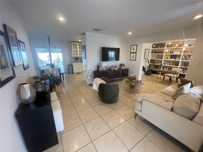 Foto del edificio - 9770 SW 85th Ter