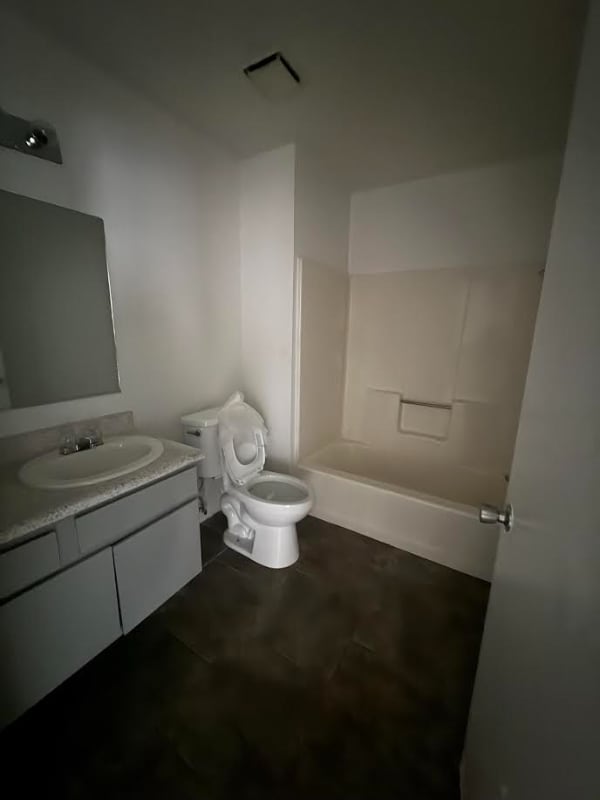 Building Photo - 18335 Montezuma St