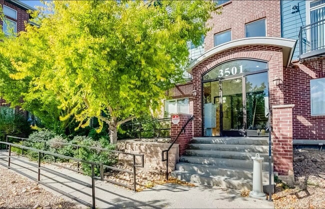 Foto del edificio - 3501 E 103rd Cir