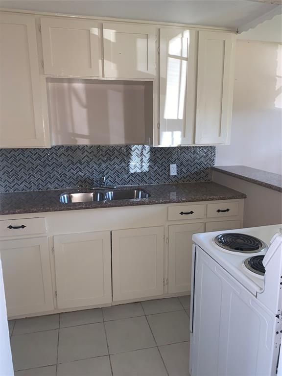 Foto del edificio - 9211 N Green River Dr