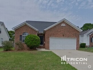 Building Photo - 205 Carriage Oaks Dr