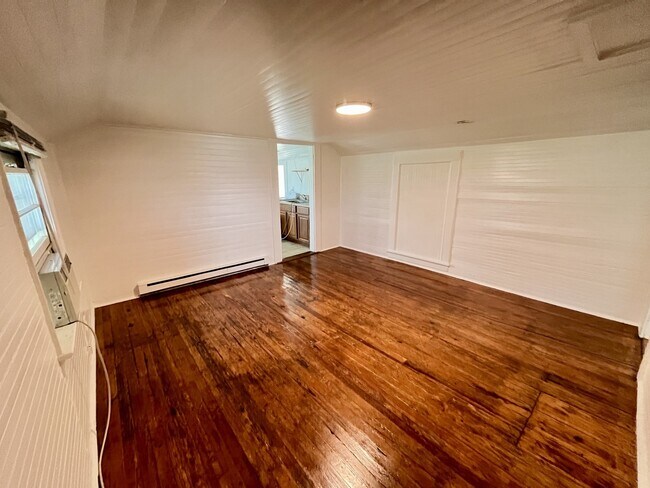 Foto del edificio - 14947 Spotswood Trail