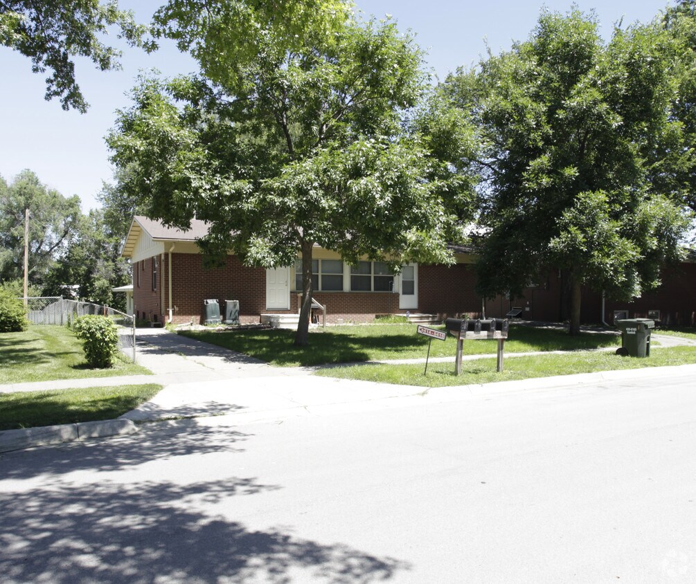 Primary Photo - 5410 Ervin St