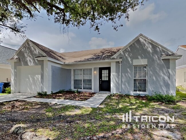Building Photo - 4051 Forecast Dr