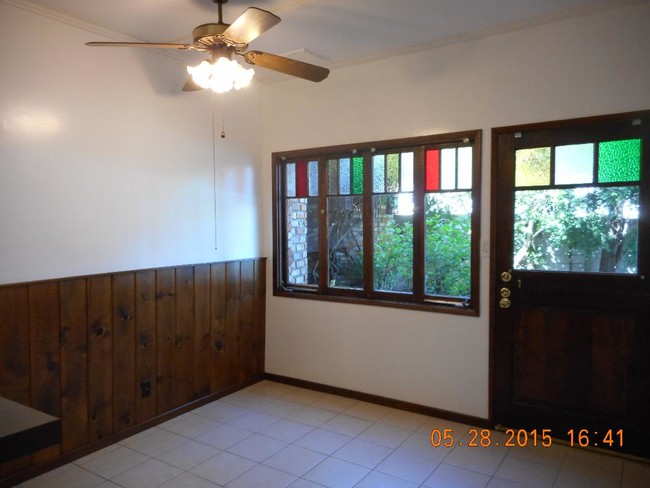 Building Photo - 13530 Leadwell St