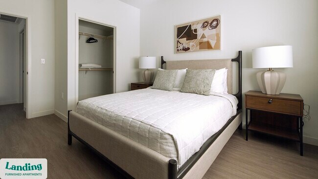 Foto del edificio - 9235 W Russell Rd