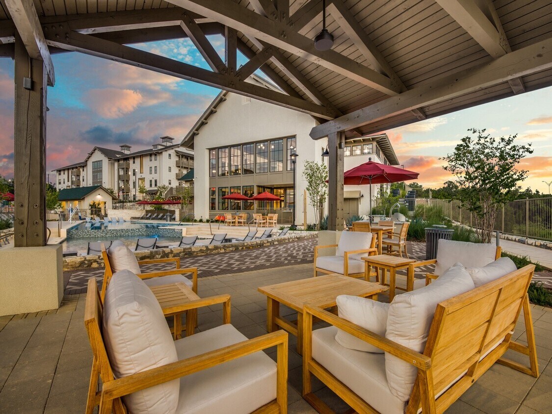 Vecina Apartment Villas San Antonio, TX