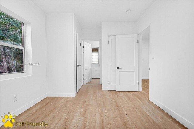 Foto del edificio - 12287 NE 7th Ave