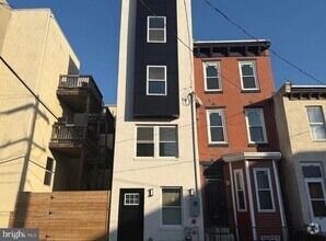 Building Photo - 339 Wiota St