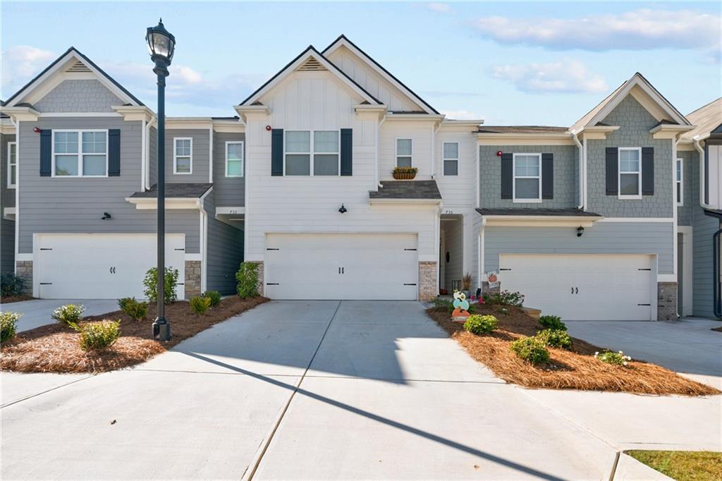 Primary Photo - 735 Woodstock Grove Dr