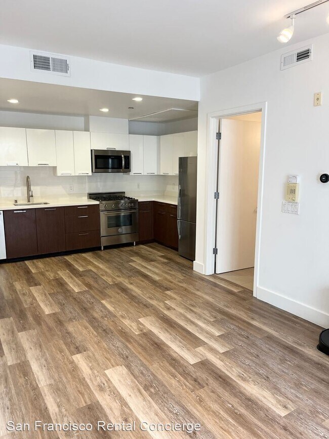 Foto del edificio - 1 br, 1.5 bath House - 660 Natomas Street #1