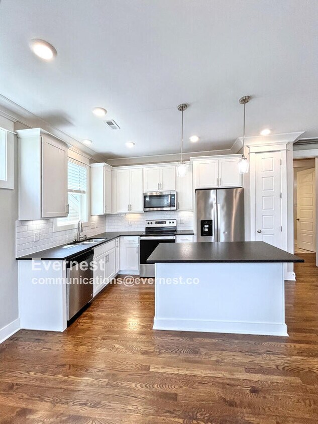 Foto principal - 1305 62nd Ave N