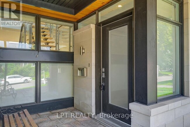 Building Photo - 298 Crestview Rd