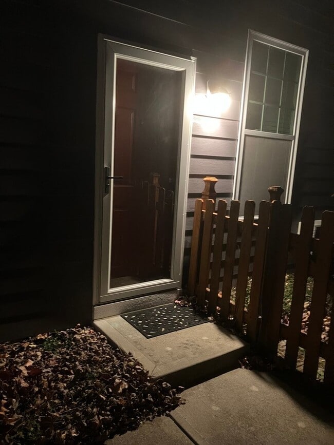 Foto del edificio - 410 Gateshead Ct