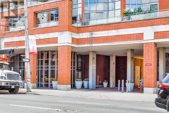 Photo du bâtiment - 255 Richmond St E