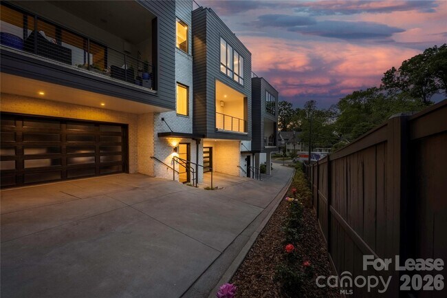 Foto del edificio - 614 Queens Rd