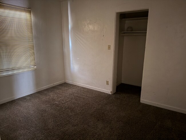 Foto del edificio - 1402 E Diamond St