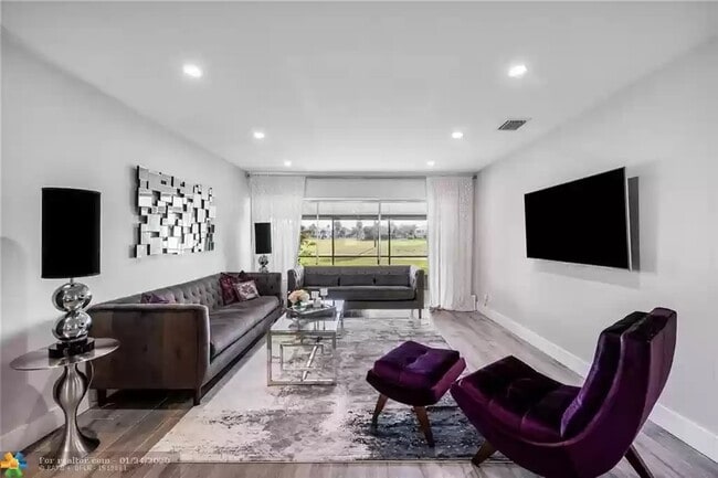 Photo - 9922 NW 65th Ct Apartment