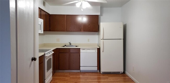 Building Photo - 1231 Creve Coeur Crossing Ln