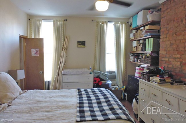Building Photo - 478 Sackett St