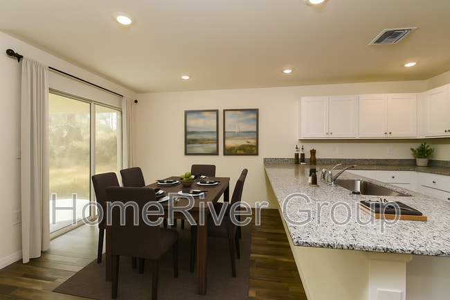 Building Photo - 3702 NW 48th St