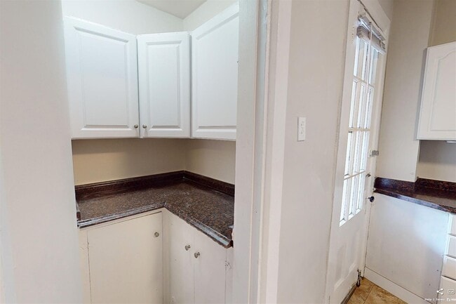 Foto del edificio - 63 Dana St