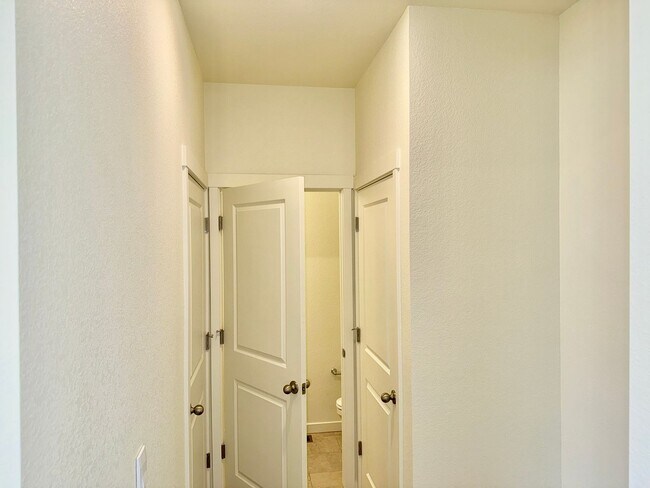 Foto del edificio - Beautiful 2 Year Old Home In Monument, wit...