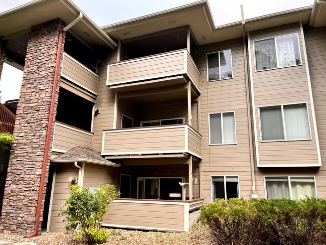 2nd floor condo - 4545 Wheaton Dr