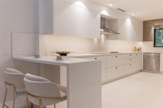 Foto del edificio - 7300 SW 77th Ave