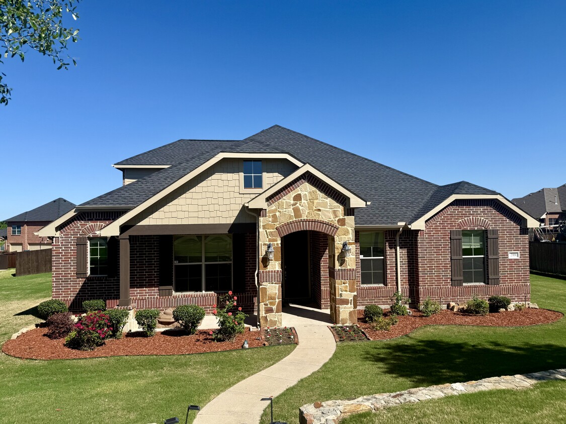 Foto principal - 288 Benwick Dr