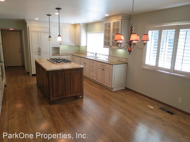 Building Photo - 4 br, 2.5 bath House - 9 Greenvalley Drive