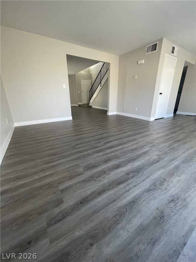 Foto del edificio - 2840 Belleza Ln