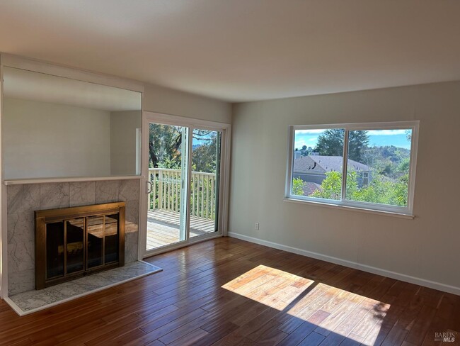 Building Photo - 19 Fielding Cir
