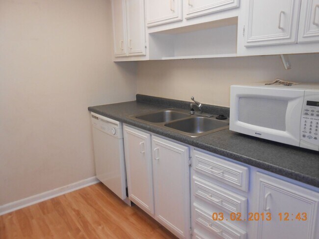 Foto del edificio - 2/2 condo Downtown Leesburg