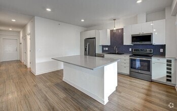 Building Photo - 4361 S Congress Ave