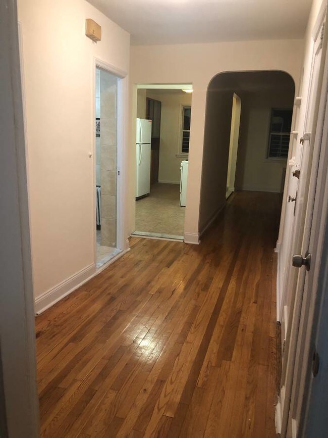 Foto del edificio - 70th Avenue | 141st Street | 2/1